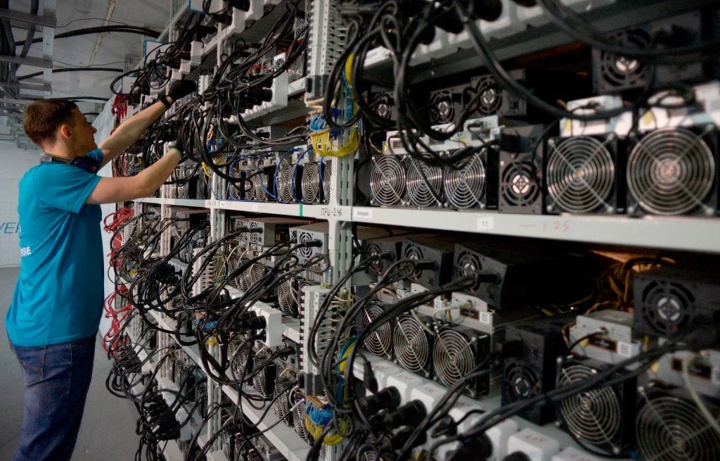 Cryptocurrency Bitcoin Outperforms Mining Company Stocks in February